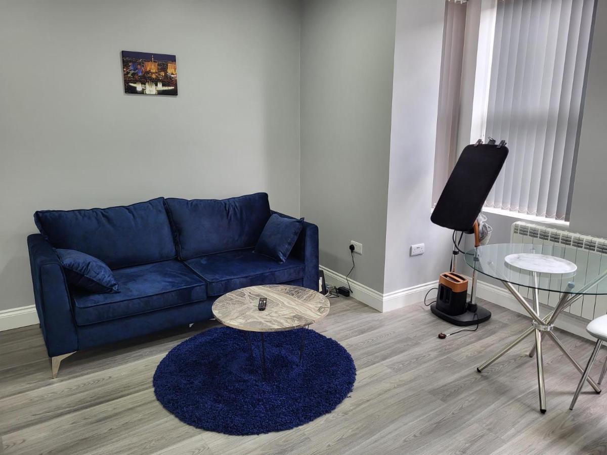 1 Bed Flat, Airport Pick, Drop Available Fibre Broadband, New, Washer Dryer, 10 Mins From City Centre Дартфорд Екстериор снимка