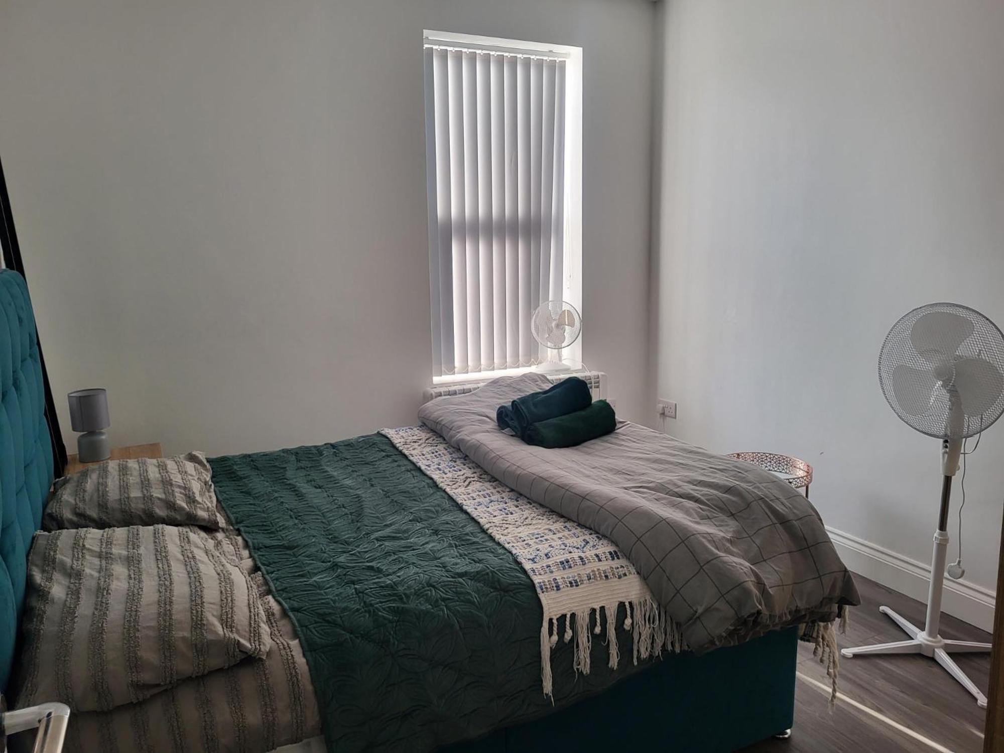1 Bed Flat, Airport Pick, Drop Available Fibre Broadband, New, Washer Dryer, 10 Mins From City Centre Дартфорд Екстериор снимка